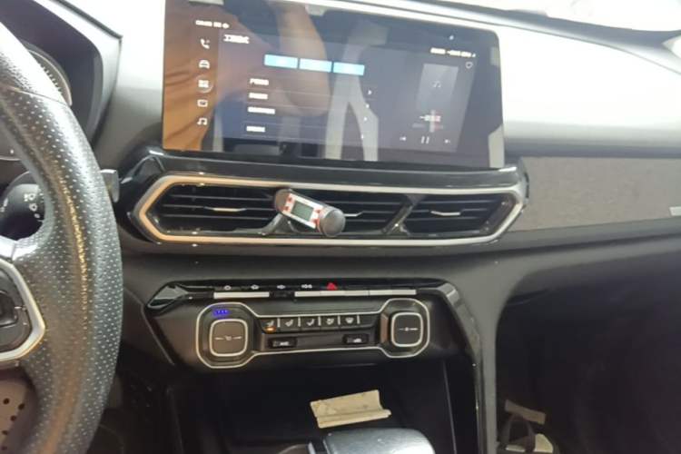 Used Baojun RS-5 2019 1.5T CVT Super-Connected Trendy Edition China V Standard Audio And AC Panel