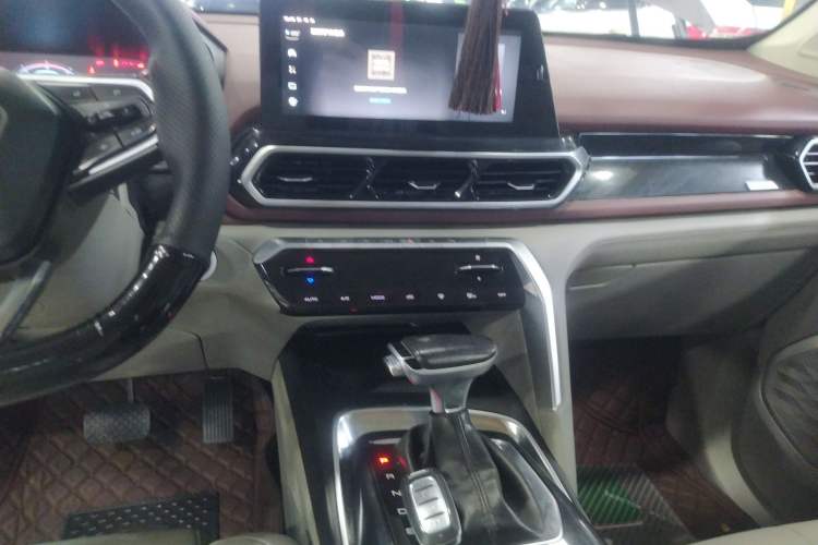 Used Baojun RS-5 2019 1.5T CVT Intelligent Driving Flagship Edition China V Emission Standard Audio And AC Panel