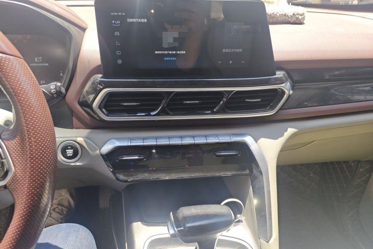 Used Baojun RS-5 2019 1.5T CVT Intelligent Driving Flagship Edition China V Emission Standard Audio And AC Panel