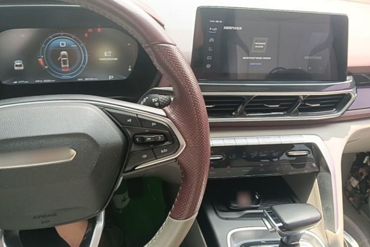 Used Baojun RS-5 2019 1.5T CVT Intelligent Driving Flagship Edition China V Emission Standard Center Console