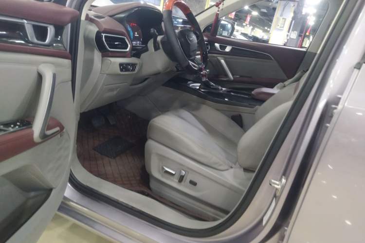 Used Baojun RS-5 2019 1.5T CVT Intelligent Driving Flagship Edition China V Emission Standard Driver Seat