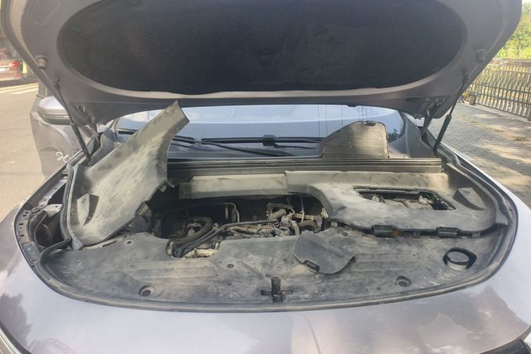 Used Baojun RS-5 2019 1.5T Manual Super Connectivity Version China VI Engine Bay