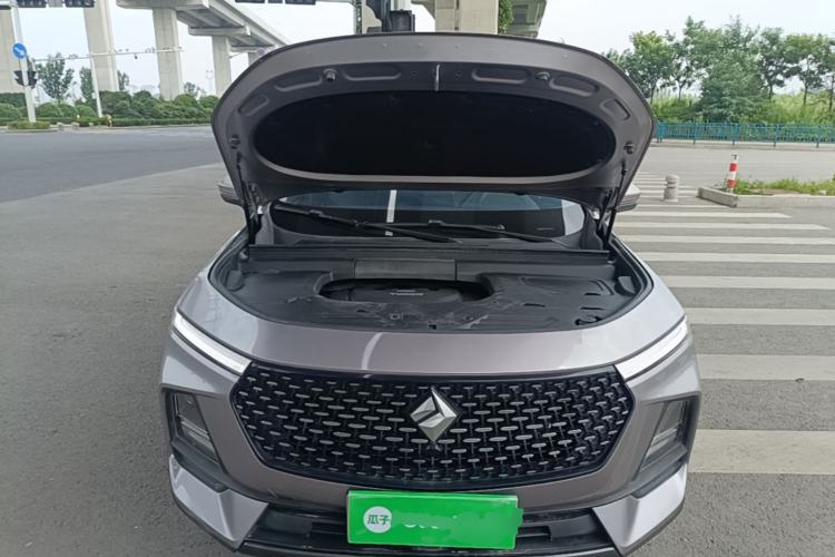 Used Baojun RS-5 2019 1.5T CVT Intelligent Drive Luxury Edition China VI Engine Bay