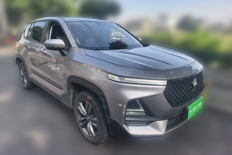 Used Baojun RS-5 2019 1.5T Manual Super Connectivity Version China VI Front Right 45 Deg
