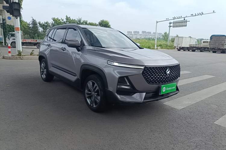 Used Baojun RS-5 2019 1.5T CVT Intelligent Drive Luxury Edition China VI Front Right 45 Deg