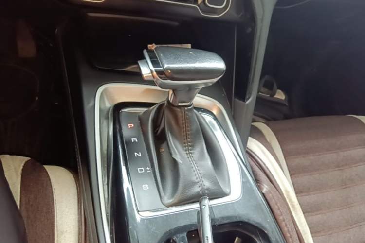 Used Baojun RS-5 2019 1.5T CVT Super-Connected Trendy Edition China V Standard Gear Lever