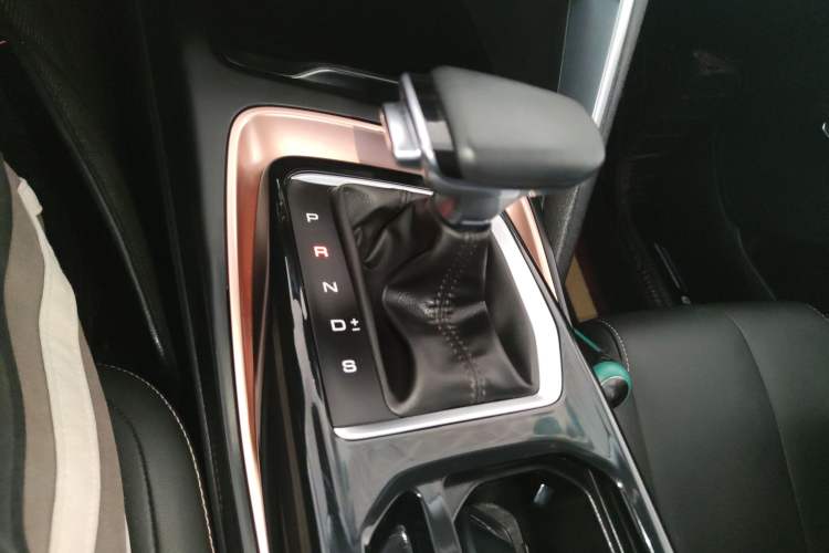 Used Baojun RS-5 2019 1.5T CVT Intelligent Driving Prestige Edition China VI Emission Standard Gear Lever