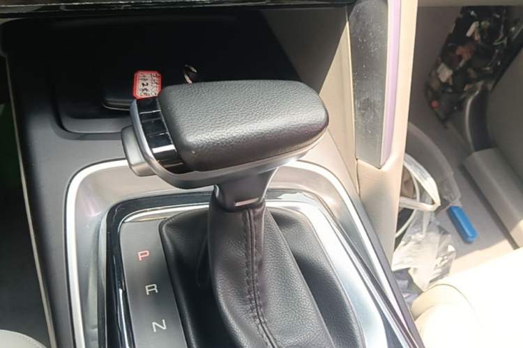 Used Baojun RS-5 2019 1.5T CVT Intelligent Driving Flagship Edition China V Emission Standard Gear Lever