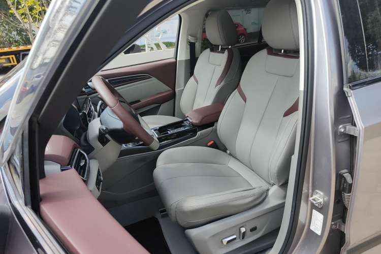 Used Baojun RS-5 2019 1.5T CVT Intelligent Driving Flagship Version China VI Emission Standard Left Front Seat