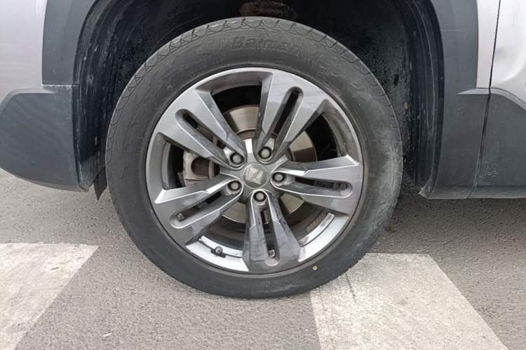 Used Baojun RS-5 2019 1.5T CVT Intelligent Drive Luxury Edition China VI Left Front Wheel Hub