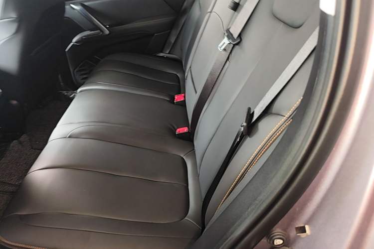 Used Baojun RS-5 2019 1.5T CVT Intelligent Drive Luxury Edition China VI Left Rear Seat