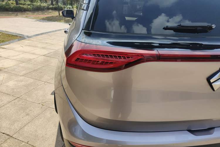 Used Baojun RS-5 2019 1.5T CVT Intelligent Driving Flagship Version China VI Emission Standard Left Rear Taillight