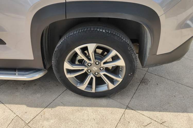 Used Baojun RS-5 2019 1.5T CVT Intelligent Driving Flagship Version China VI Emission Standard Left Rear Wheel Hub