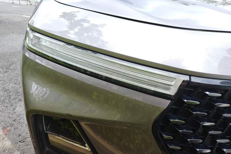 Used Baojun RS-5 2019 1.5T CVT Intelligent Drive Luxury Edition China VI Right Front Headlight