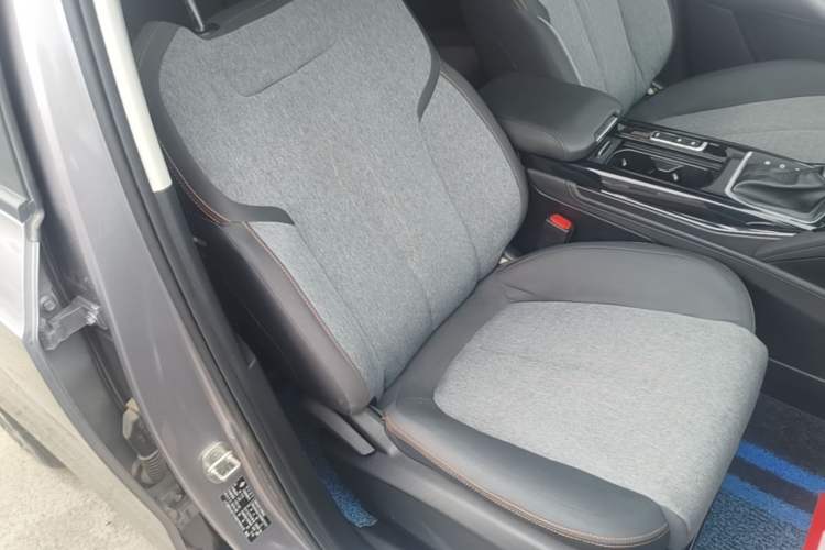 Used Baojun RS-5 2019 1.5T CVT Super Connected Trendy Edition China VI Right Front Seat
