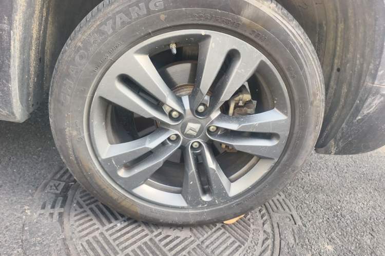 Used Baojun RS-5 2019 1.5T Manual Super Connectivity Version China VI Right Front Wheel Hub