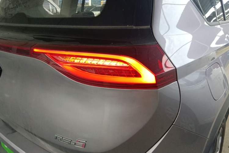 Used Baojun RS-5 2019 1.5T CVT Super-Connected Trendy Edition China V Standard Right Rear Taillight
