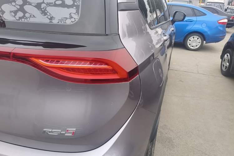 Used Baojun RS-5 2019 1.5T CVT Super Connected Trendy Edition China VI Right Rear Taillight