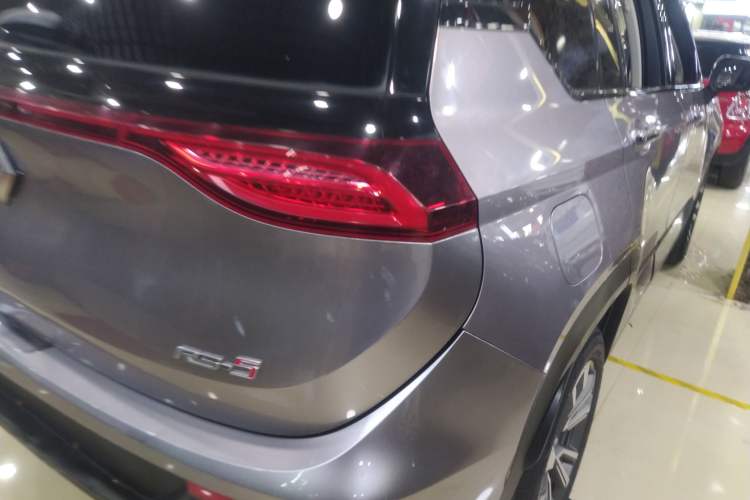 Used Baojun RS-5 2019 1.5T CVT Intelligent Driving Flagship Edition China V Emission Standard Right Rear Taillight