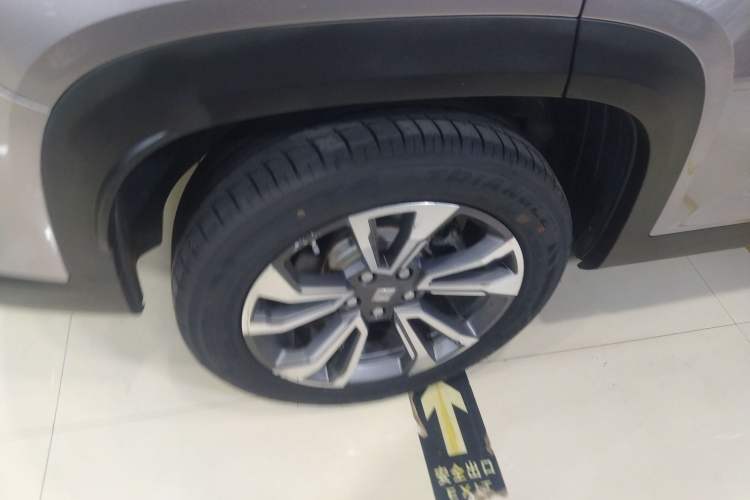 Used Baojun RS-5 2019 1.5T CVT Intelligent Driving Flagship Edition China V Emission Standard Right Rear Wheel Hub
