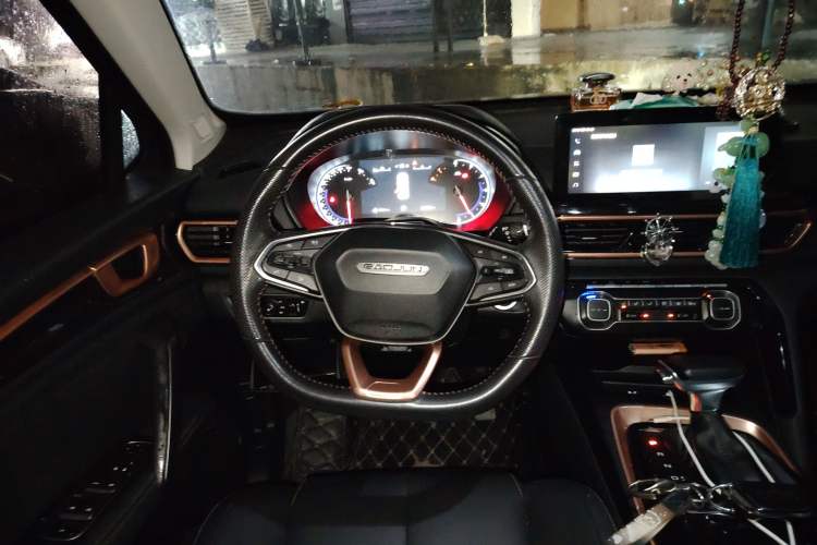 Used Baojun RS-5 2019 1.5T CVT Intelligent Driving Luxury Edition China V Steering Wheel