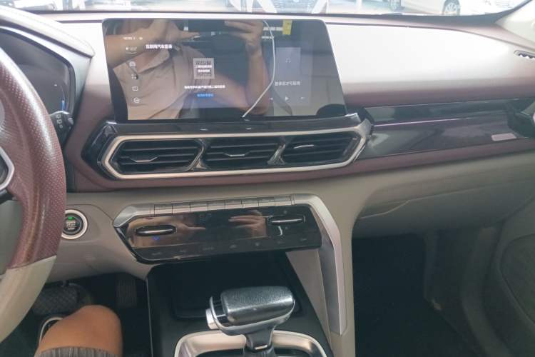 Used Baojun RS-5 2019 1.5T CVT Intelligent Driving Flagship Edition China V Emission Standard Audio And AC Panel