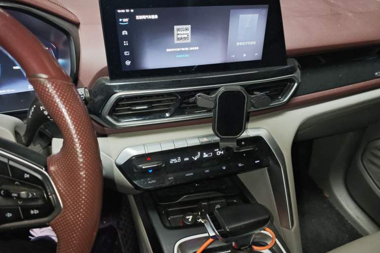 Used Baojun RS-5 2019 1.5T CVT Intelligent Driving Flagship Edition China V Emission Standard Audio And AC Panel