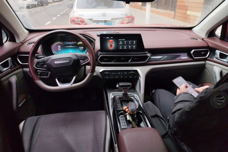 Used Baojun RS-5 2019 1.5T CVT Intelligent Driving Flagship Version China VI Emission Standard Center Console