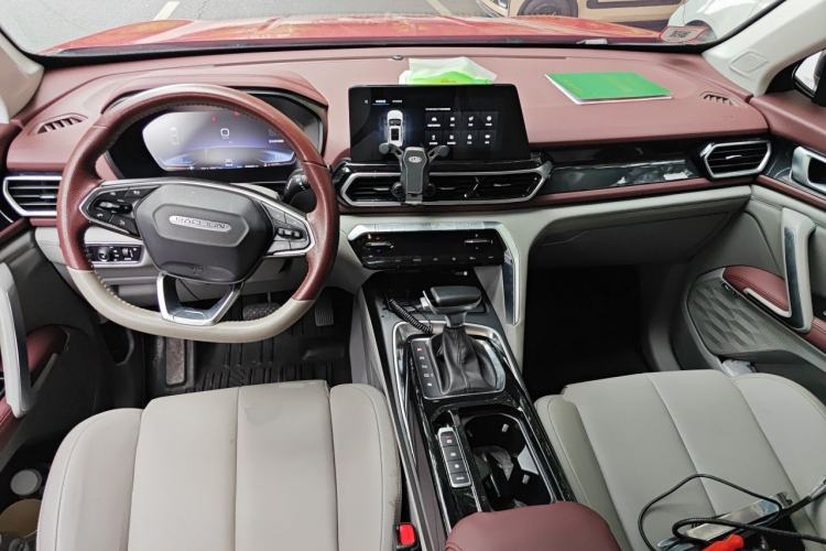 Used Baojun RS-5 2019 1.5T CVT Intelligent Driving Flagship Edition China V Emission Standard Center Console