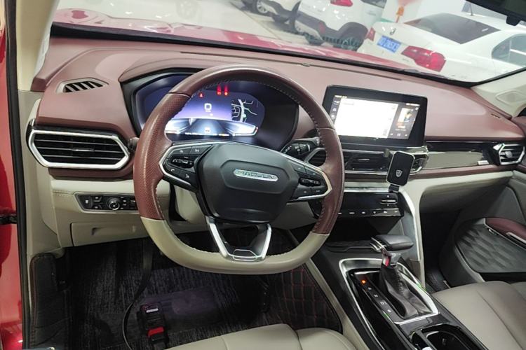 Used Baojun RS-5 2019 1.5T CVT Intelligent Driving Flagship Version China VI Emission Standard Center Console