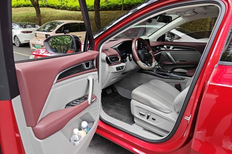 Used Baojun RS-5 2019 1.5T CVT Intelligent Driving Flagship Edition China V Emission Standard Driver Seat