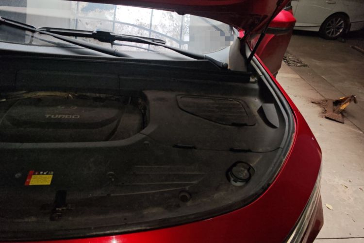 Used Baojun RS-5 2019 1.5T CVT Intelligent Driving Flagship Edition China V Emission Standard Engine Bay Left