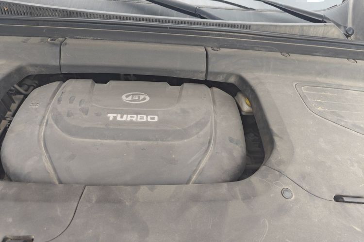 Used Baojun RS-5 2019 1.5T CVT Intelligent Driving Flagship Version China VI Emission Standard Engine Bay