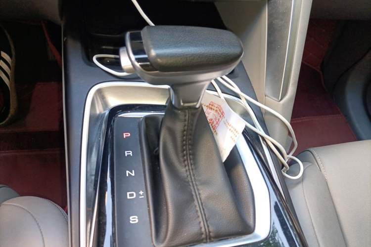 Used Baojun RS-5 2019 1.5T CVT Intelligent Driving Flagship Edition China V Emission Standard Gear Lever