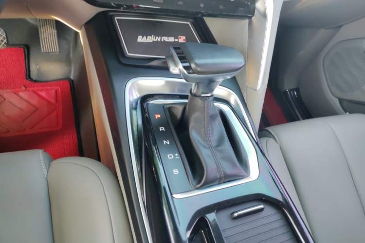 Used Baojun RS-5 2019 1.5T CVT Intelligent Driving Flagship Version China VI Emission Standard Gear Lever
