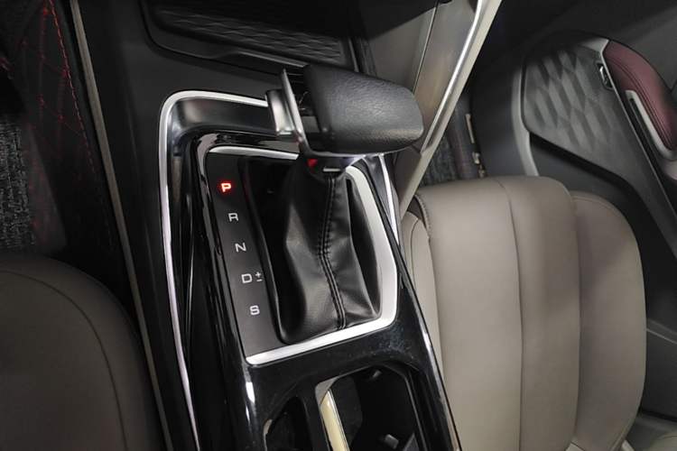 Used Baojun RS-5 2019 1.5T CVT Intelligent Driving Flagship Version China VI Emission Standard Gear Lever