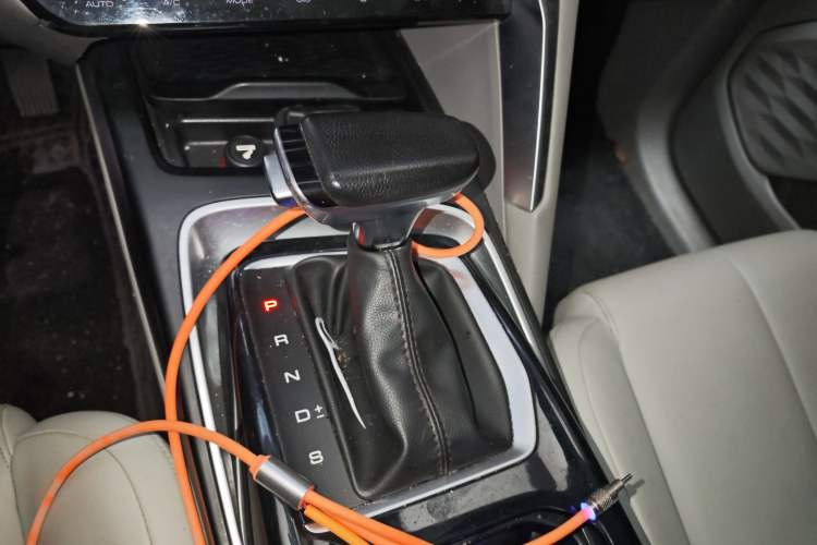 Used Baojun RS-5 2019 1.5T CVT Intelligent Driving Flagship Edition China V Emission Standard Gear Lever