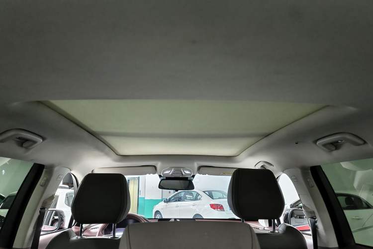 Used Baojun RS-5 2019 1.5T CVT Intelligent Driving Flagship Version China VI Emission Standard Interior 2