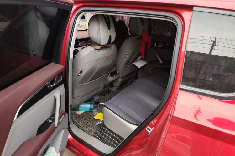 Used Baojun RS-5 2019 1.5T CVT Intelligent Driving Flagship Version China VI Emission Standard Left Rear Seat