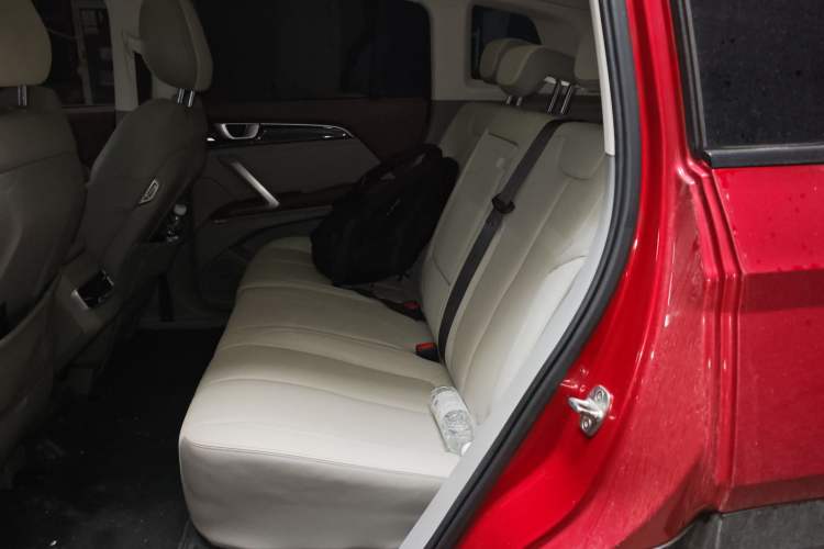 Used Baojun RS-5 2019 1.5T CVT Intelligent Driving Flagship Edition China V Emission Standard Left Rear Seat