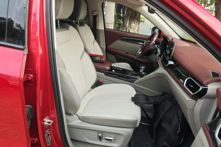 Used Baojun RS-5 2019 1.5T CVT Intelligent Driving Flagship Edition China V Emission Standard Right Front Seat