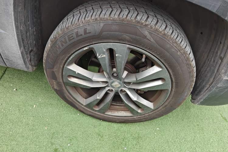 Used Baojun RS-5 2019 1.5T CVT Intelligent Drive Luxury Edition China VI Right Front Wheel Hub