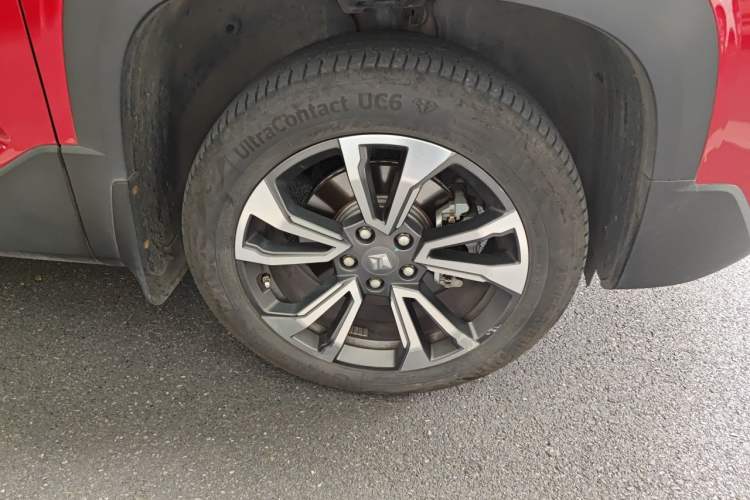 Used Baojun RS-5 2019 1.5T CVT Intelligent Driving Flagship Edition China V Emission Standard Right Front Wheel Hub