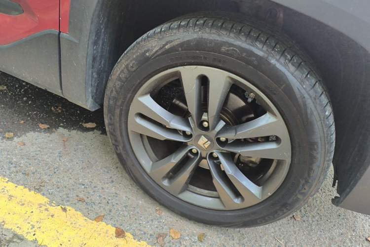 Used Baojun RS-5 2019 1.5T CVT Intelligent Drive Luxury Edition China VI Right Front Wheel Hub