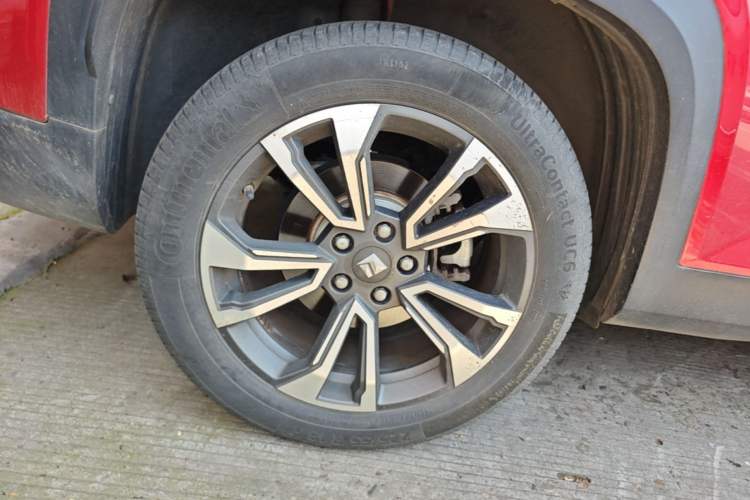 Used Baojun RS-5 2019 1.5T CVT Intelligent Driving Flagship Edition China V Emission Standard Right Rear Wheel Hub