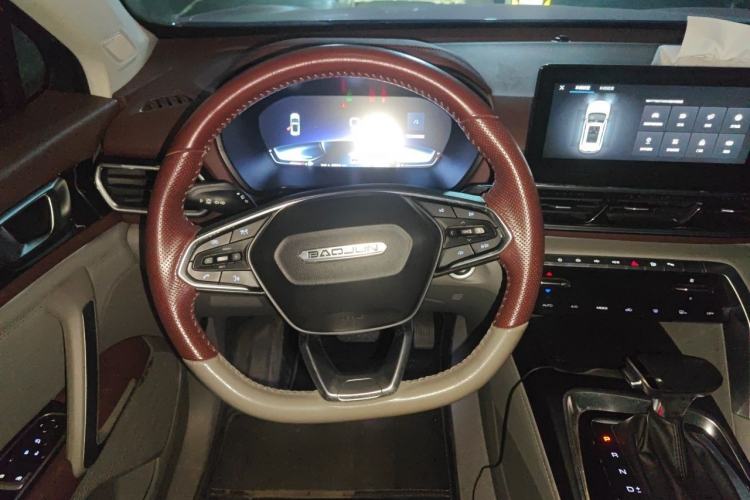 Used Baojun RS-5 2019 1.5T CVT Intelligent Driving Flagship Edition China V Emission Standard Steering Wheel