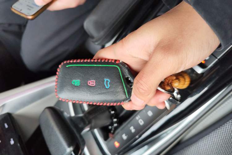 Used Baojun RS-5 2019 1.5T CVT Intelligent Driving Flagship Version China VI Emission Standard Vehicle Key