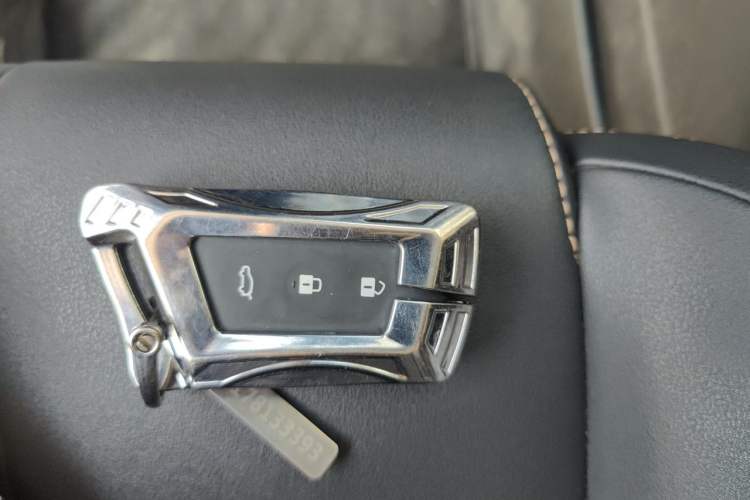 Used Baojun RS-5 2019 1.5T CVT Intelligent Drive Luxury Edition China VI Vehicle Key