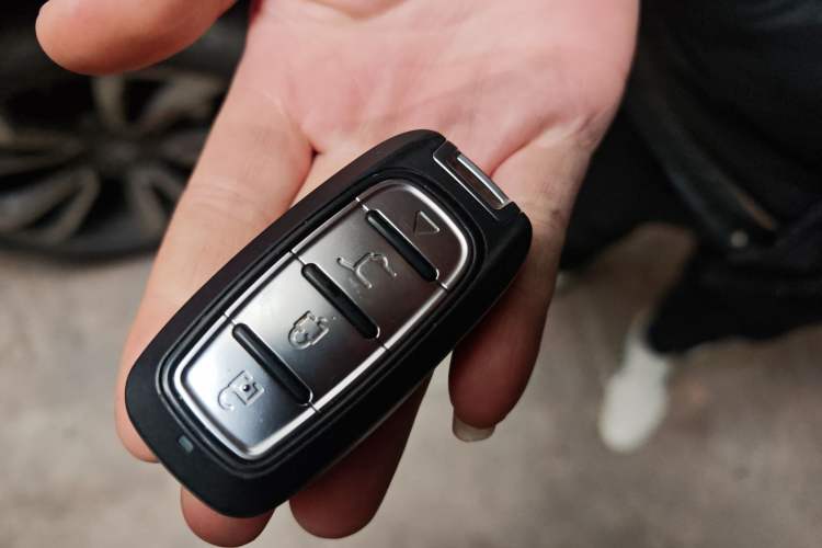 Used Baojun RS-5 2019 1.5T CVT Intelligent Driving Flagship Edition China V Emission Standard Vehicle Key