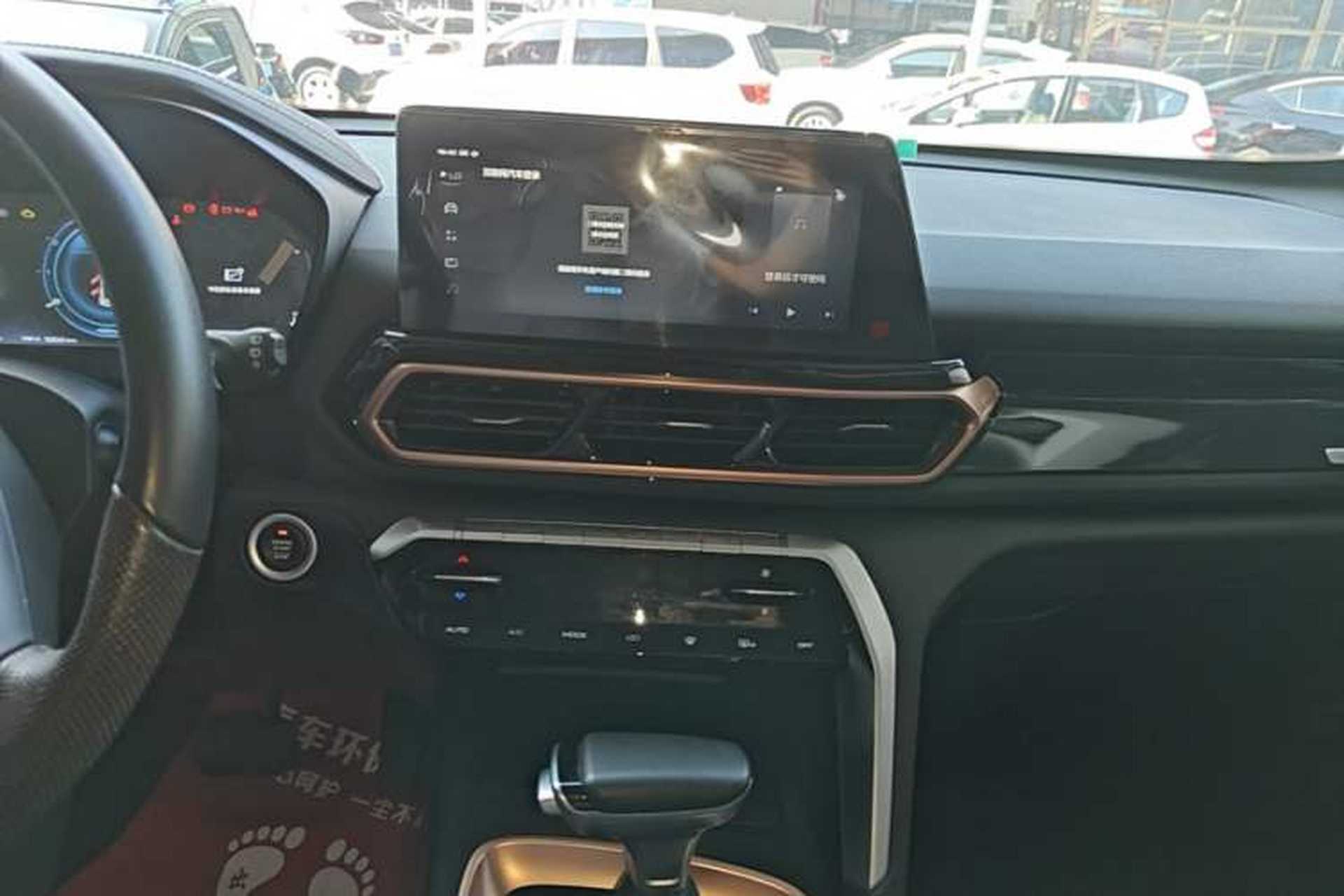 Used Baojun RS-5 2019 1.5T CVT Intelligent Driving Prestige Version China V Emission Standard Audio And AC Panel